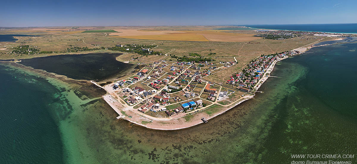 Панорама Южной косы озера Донузлав в Западном Крыму. Панорама Южной косы озера Донузлав в Западном Крыму.
