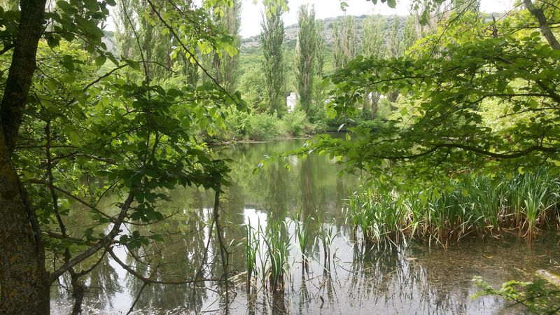 Байдарская долина между Севастополем и Ялтой Байдарская долина между Севастополем и Ялтой